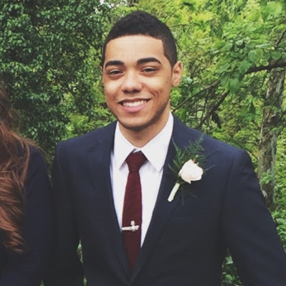 Meet your Posher, Jalen - Picture 1 of 1